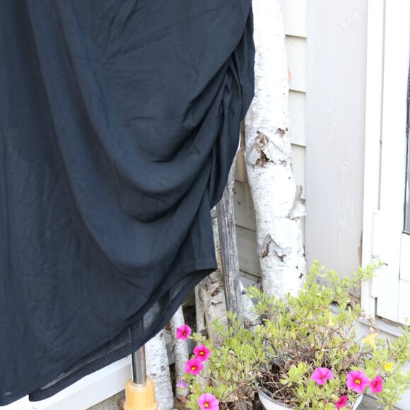 Express Black Angled Side Ruched Hem Pull On Knit Skirt Sz LARGE - Picture 2 of 4